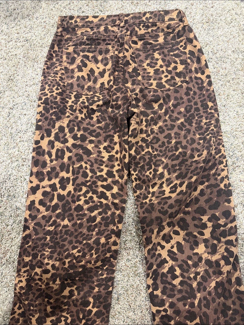 Abercrombie & Fitch Leopard Print Mid-Rise jeans - Brown/Black - Picture 4 of 4